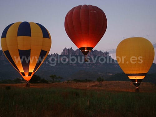 Buitre-flights-in-balloon-Montserrat